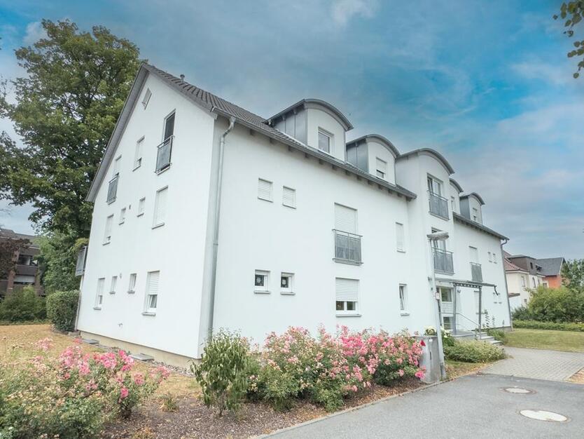 Gepflegte 3-Zimmer-Wohnung mit Balkon, Einbauküche und Garage in ruhiger Lage von Coburg