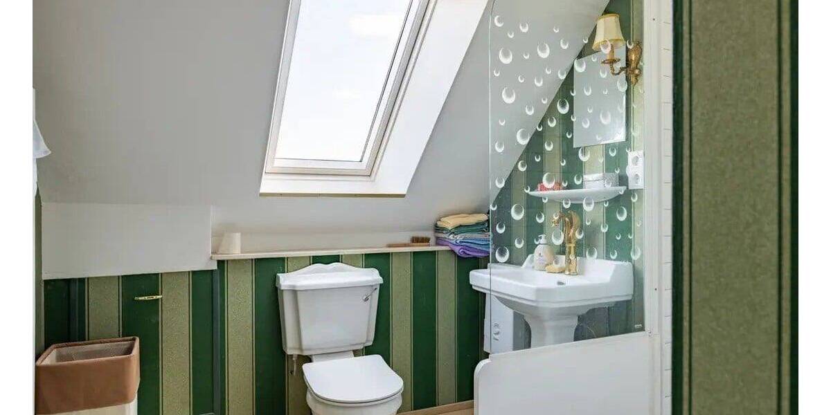 Etagenwohnung Barsinghausen - 7 Zimmer, 180 m&sup2;, 425.000&euro; | Angebot:26891710