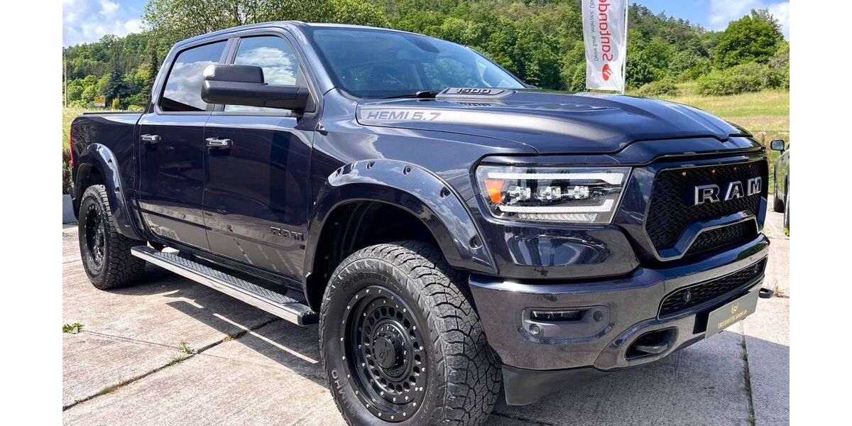 Dodge RAM 76.000 km 45.599 &euro; Uhlstädt-Kirchhasel 07407