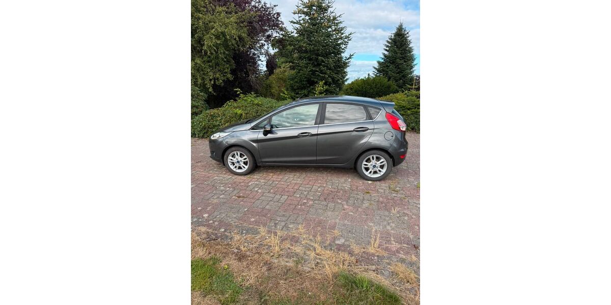 Ford Fiesta 112.000 km 6.900 &euro; Edewecht 26188