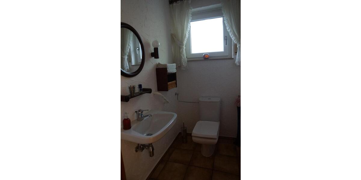 Reihenhaus Remseck am Neckar - 3.5 Zimmer, 120 m&sup2;, 1.300&euro; | Angebot:25406130