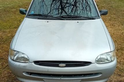 Ford Escort 135.000 km 1.400 € Reit im Winkl 83242