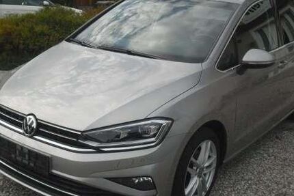 VW Golf Sportsvan 77.000 km 18.300 € Stammham 84533