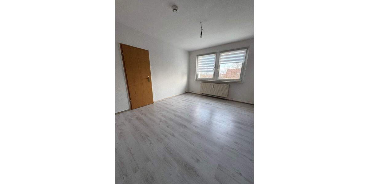 Etagenwohnung Gotha - 4 Zimmer, 106 m&sup2;, 120.000&euro; | Angebot:25386913