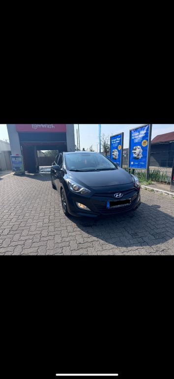 Hyundai i30 165.000 km 7.000 € Hamm 59077