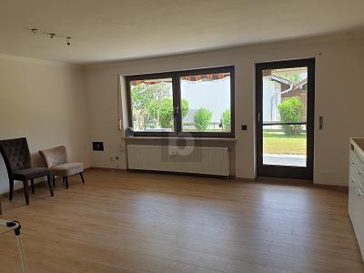SCHÖNES ZUHAUSE MIT SONNENTERRASSE & GARTEN - Erdgeschoßwohnung Eggstätt | Angebot:27305480