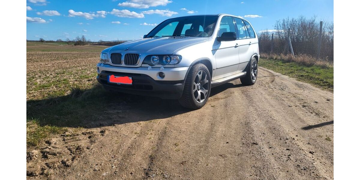 BMW X5 333.286 km 5.600 &euro; Neverin 17039