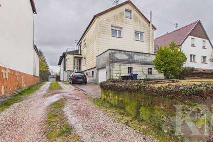 Haus Eppelborn - 4 Zimmer, 180 m&sup2;, 155.000&euro; | Angebot:27181856