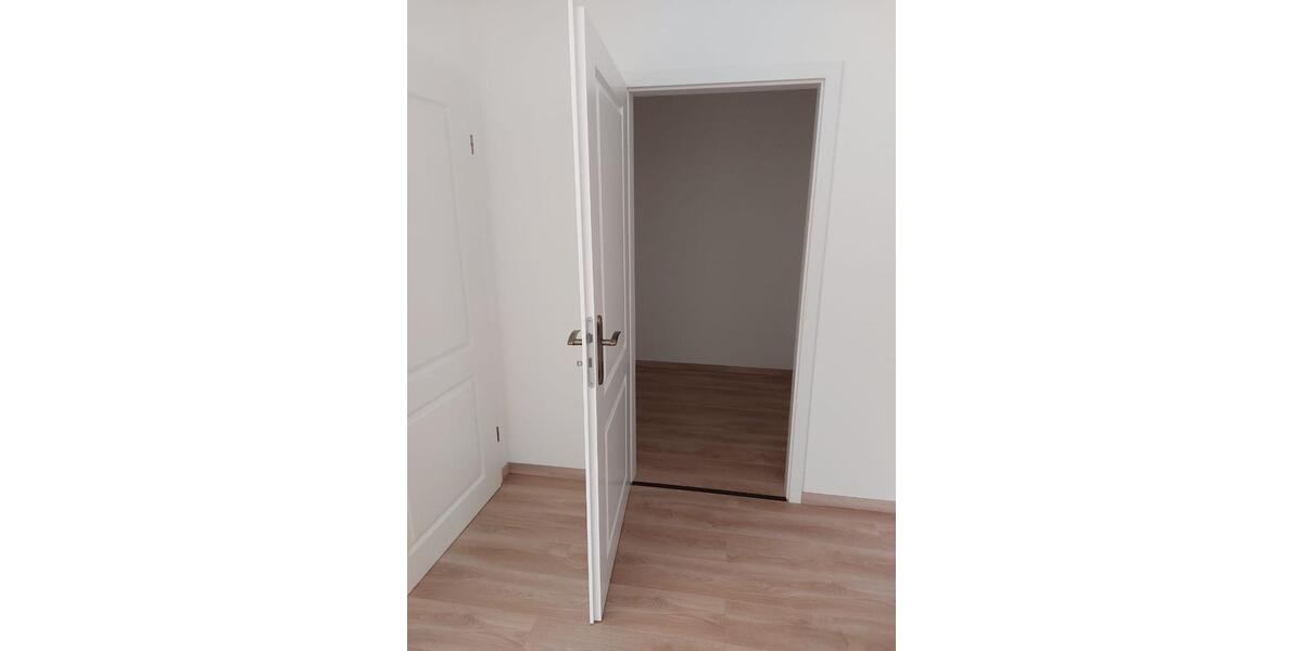 Terrassenwohnung Schönebeck (Elbe) - 2 Zimmer, 73 m&sup2;, 510&euro; | Angebot:27644182