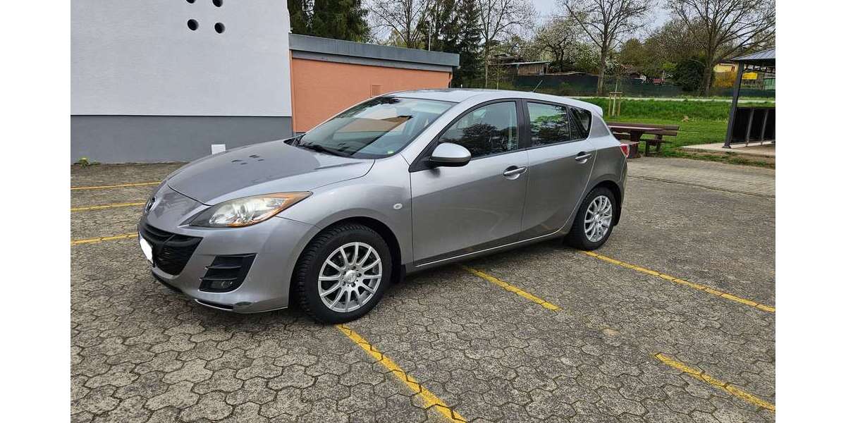 Mazda 3 160.000 km 2.699 &euro; Idstein 65510