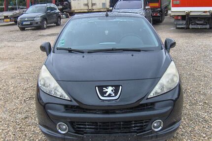 Peugeot 207 138.000 km 1.750 &euro; Pfullingen 72793