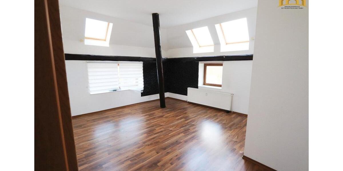 Etagenwohnung Hettstedt - 4 Zimmer, 87 m&sup2;, 479&euro; | Angebot:26659425