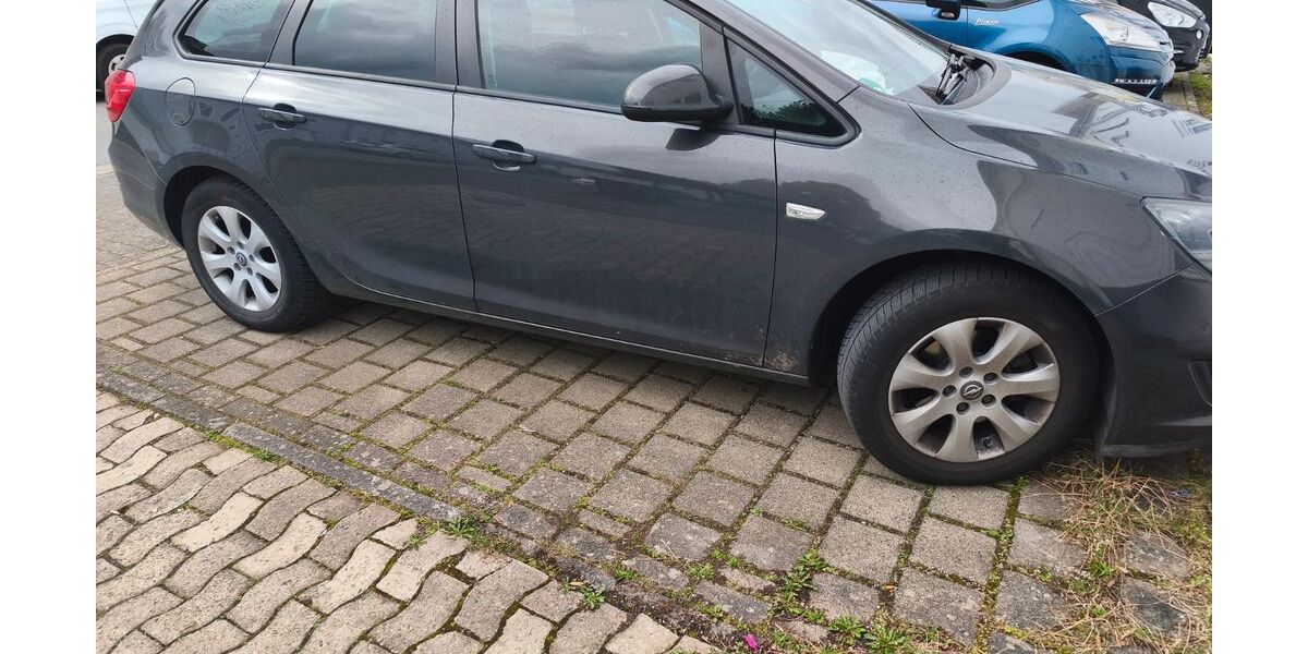 Opel Astra 127.000 km 6.450 &euro; Detmold 32756