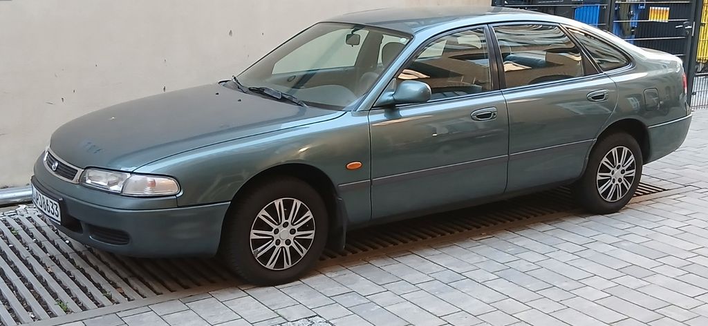 Mazda 626 184.000 km 2.900 &euro; Berlin 13187
