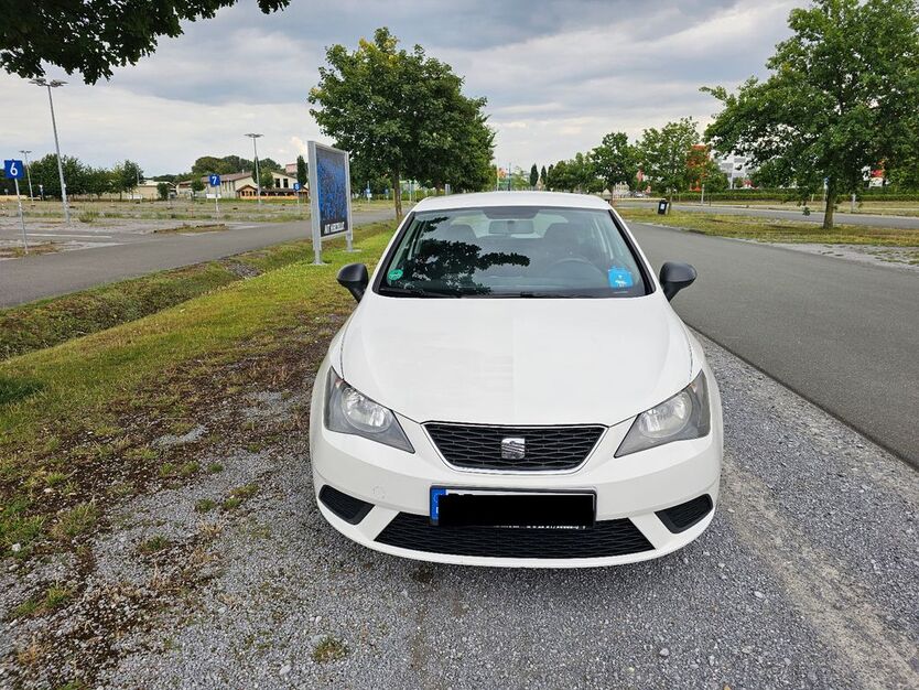 Seat Ibiza 113.053 km 4.000 € Paderborn 33104