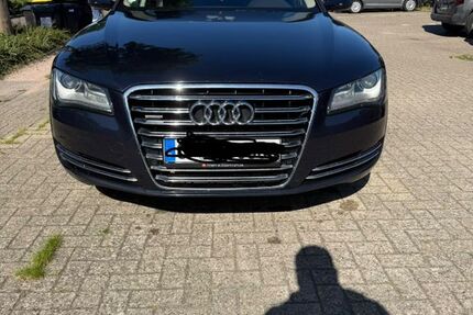 Audi A8 232.100 km 14.400 &euro; Hamburg 21147