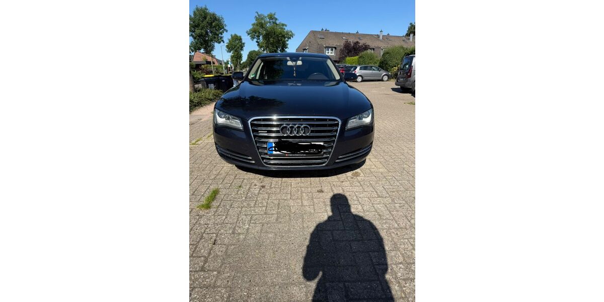 Audi A8 232.100 km 14.400 &euro; Hamburg 21147