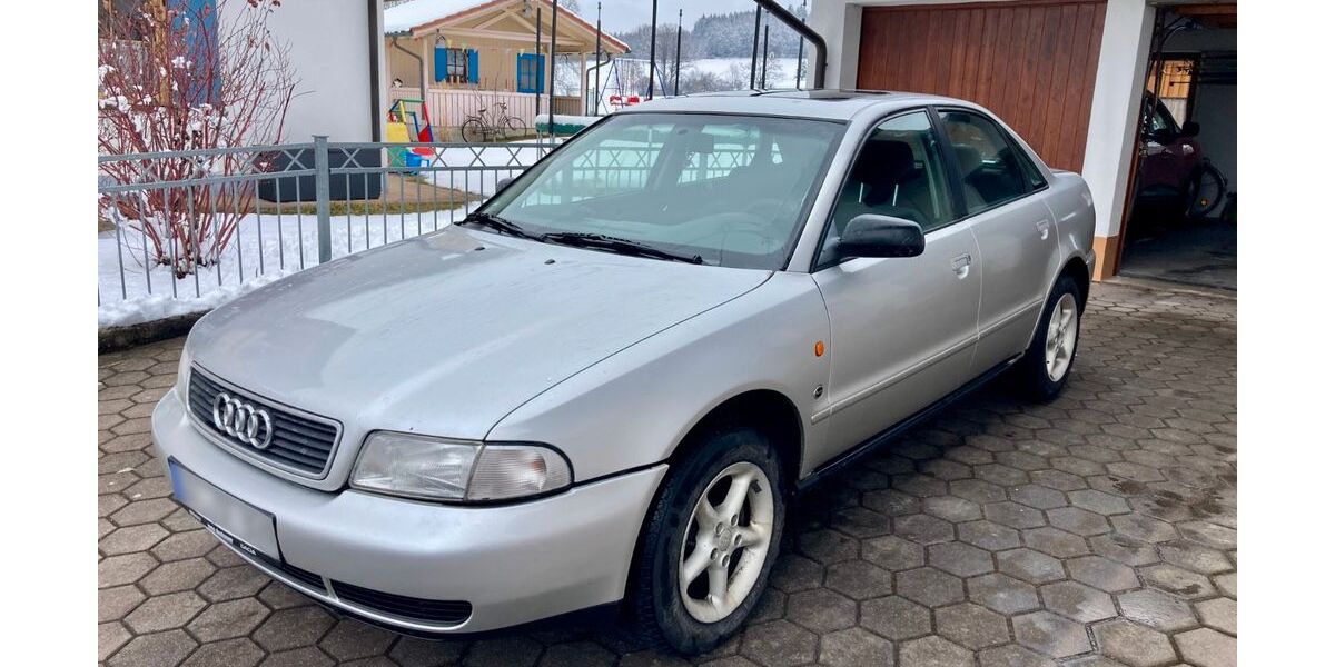Audi A4 282.327 km 1.100 &euro; Stöttwang 87677