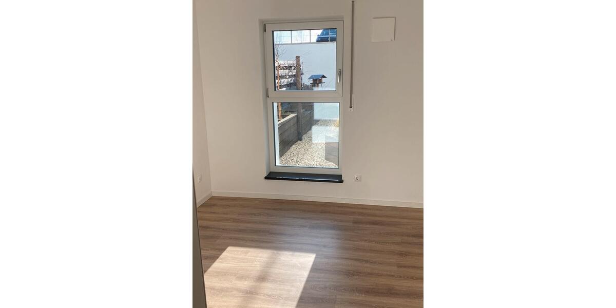 Erdgeschoßwohnung Kemnath - 4 Zimmer, 114 m&sup2;, 1.300&euro; | Angebot:25549087