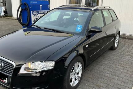 Audi A4 215.000 km 4.200 &euro; Duisburg 47137