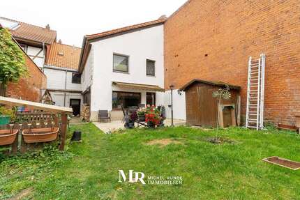 Haus zum Kaufen in Pattensen 310.000 € 195.77 m² 7 zimmer