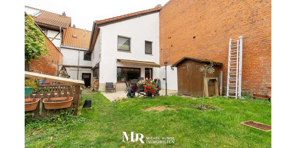 Haus zum Kaufen in Pattensen 310.000 € 195.77 m² 7 zimmer