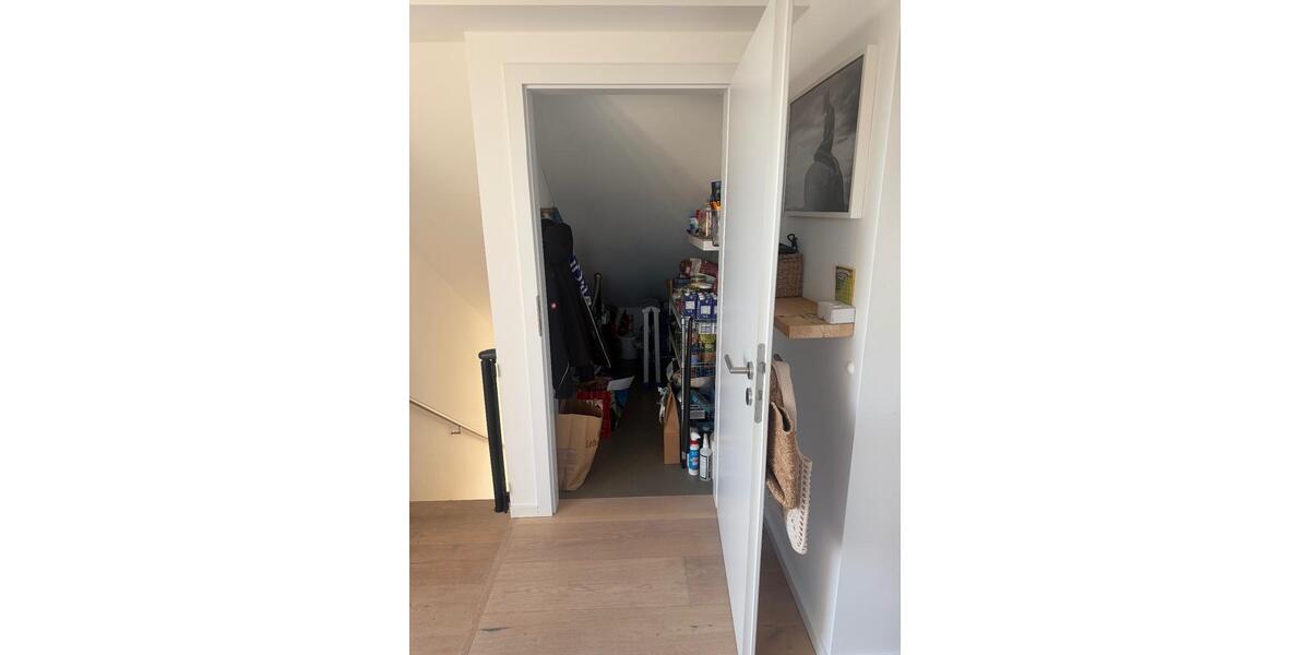 Dachgeschoßwohnung Schwülper - 4 Zimmer, 120 m&sup2;, 1.450&euro; | Angebot:25392863