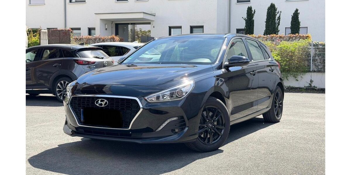 Hyundai i30 45.000 km 12.600 &euro; Erlangen 91058