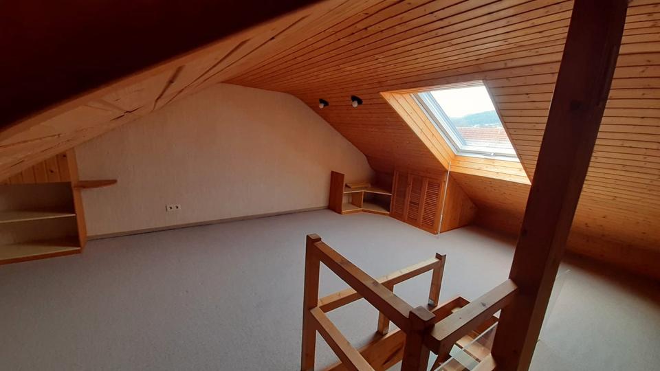 Dachgeschoßwohnung Bad Boll - 3 Zimmer, 76 m&sup2;, 299.000&euro; | Angebot:26972559