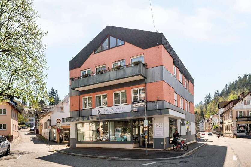 Haus zum Kaufen in Baden-Baden 1.250.000 € 230 m²