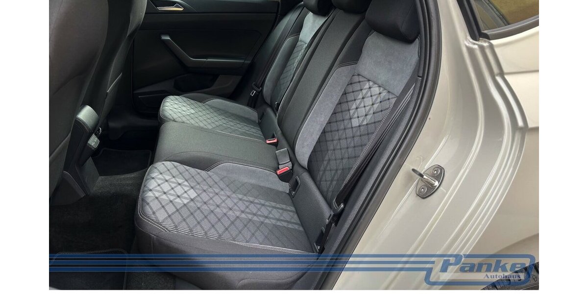 VW Polo R-Line 1.0 TSI DSG*ACC*LED*SHZ*PDC*Cockpit* 21.081 km 19.990 &euro; Berlin 13187