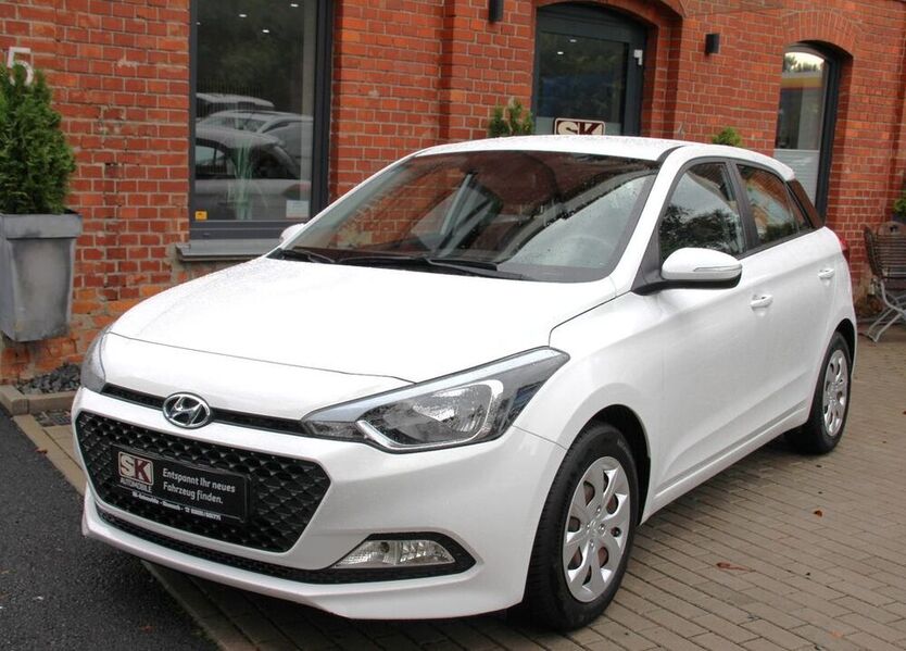 i20