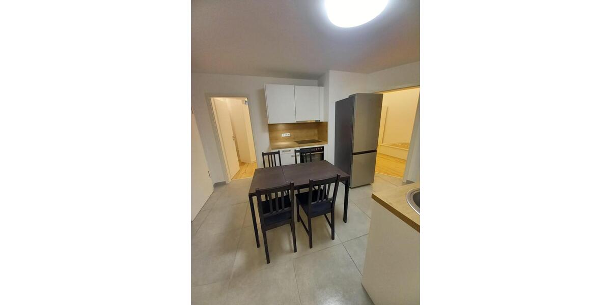 Erdgeschoßwohnung Stuttgart Stuttgart-West - 1 Zimmer, 10 m&sup2;, 440&euro; | Angebot:26637750