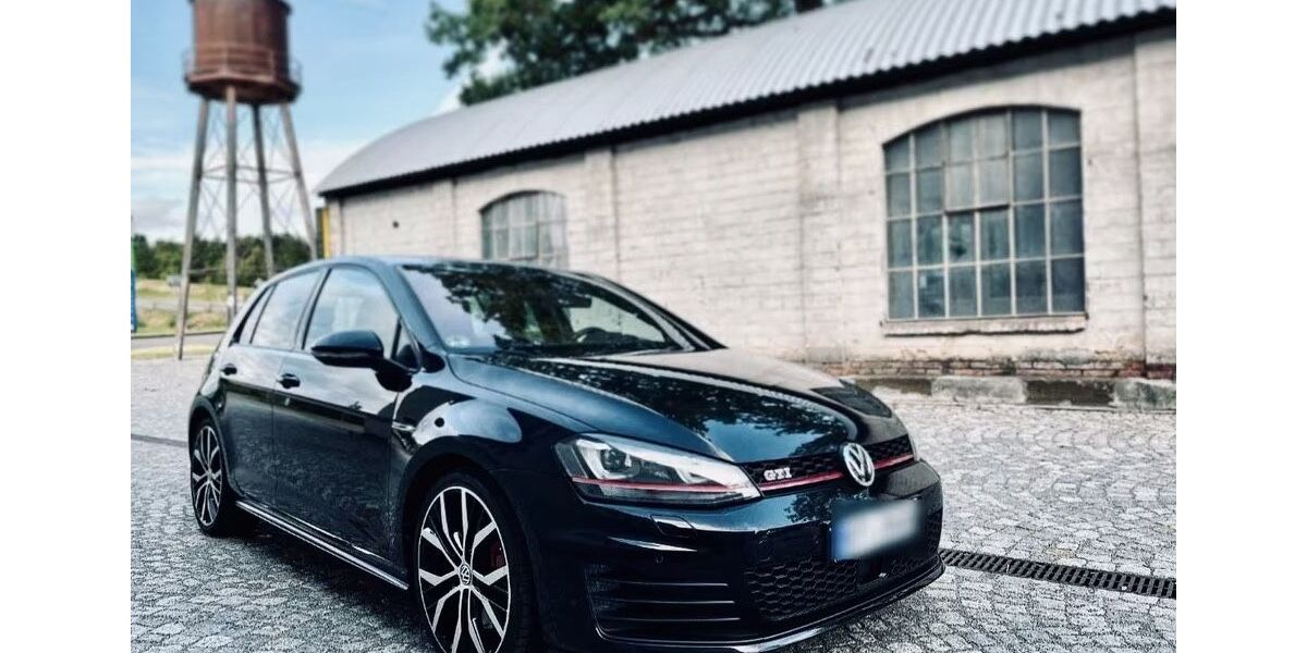 VW Golf 82.000 km 21.500 &euro; Bietigheim-Bissingen 74321