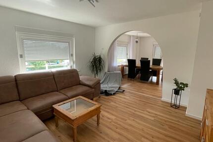 Haus Gummersbach Hepel - 5 Zimmer, 100 m&sup2;, 1.550&euro; | Angebot:25905822