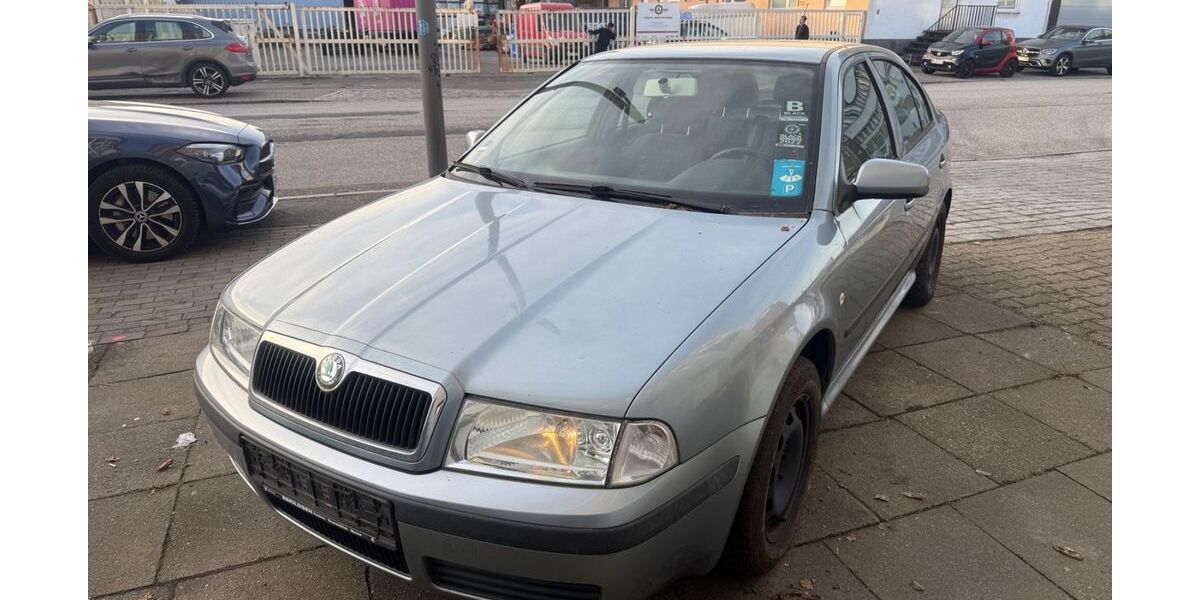 Skoda Octavia 240.547 km 890 &euro; Hamburg 20537