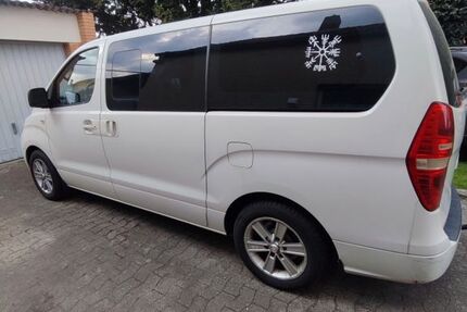Hyundai H-1 Starex 216.000 km 8.500 &euro; Weyhausen 38554