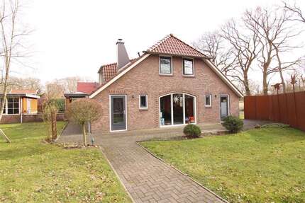 Haus Uplengen - 6 Zimmer, 240 m&sup2;, 489.000&euro; | Angebot:26586136