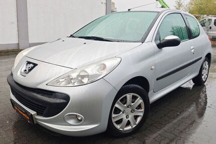 Peugeot 206 84.766 km 3.299 € Berlin 13158