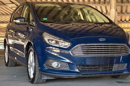 Ford S-Max 250.000 km 8.777 &euro; Stuttgart 70469