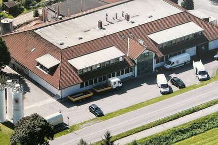 Halle in Titisee-Neustadt 1.100.000 € 2563 m² zimmer