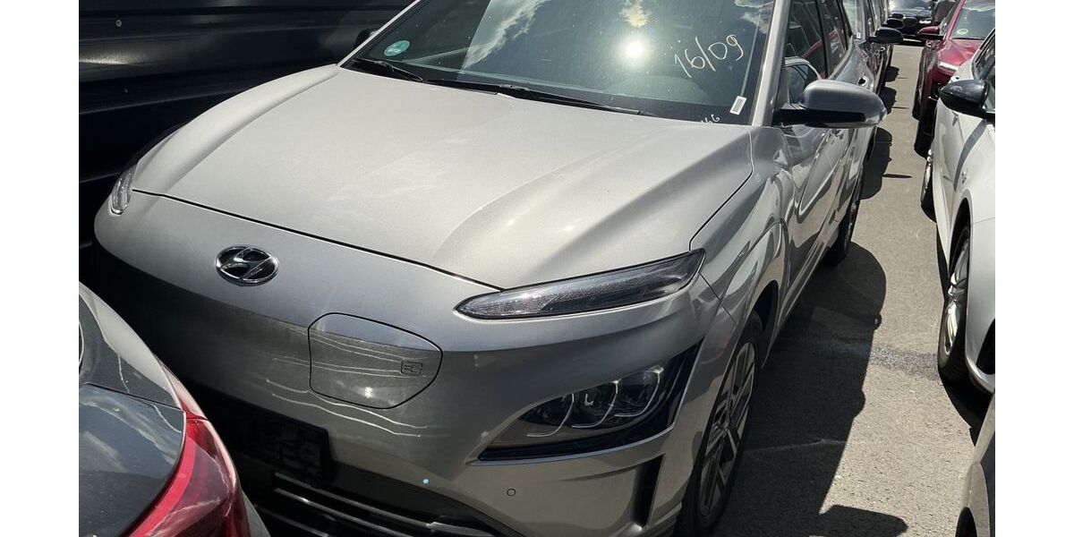 Hyundai KONA 11.013 km 20.870 &euro; Eitorf 53783