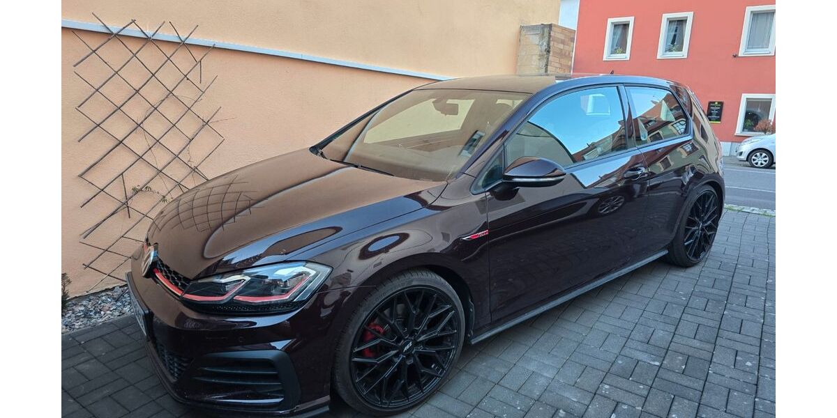 VW Golf 70.000 km 16.900 &euro; Randersacker 97236