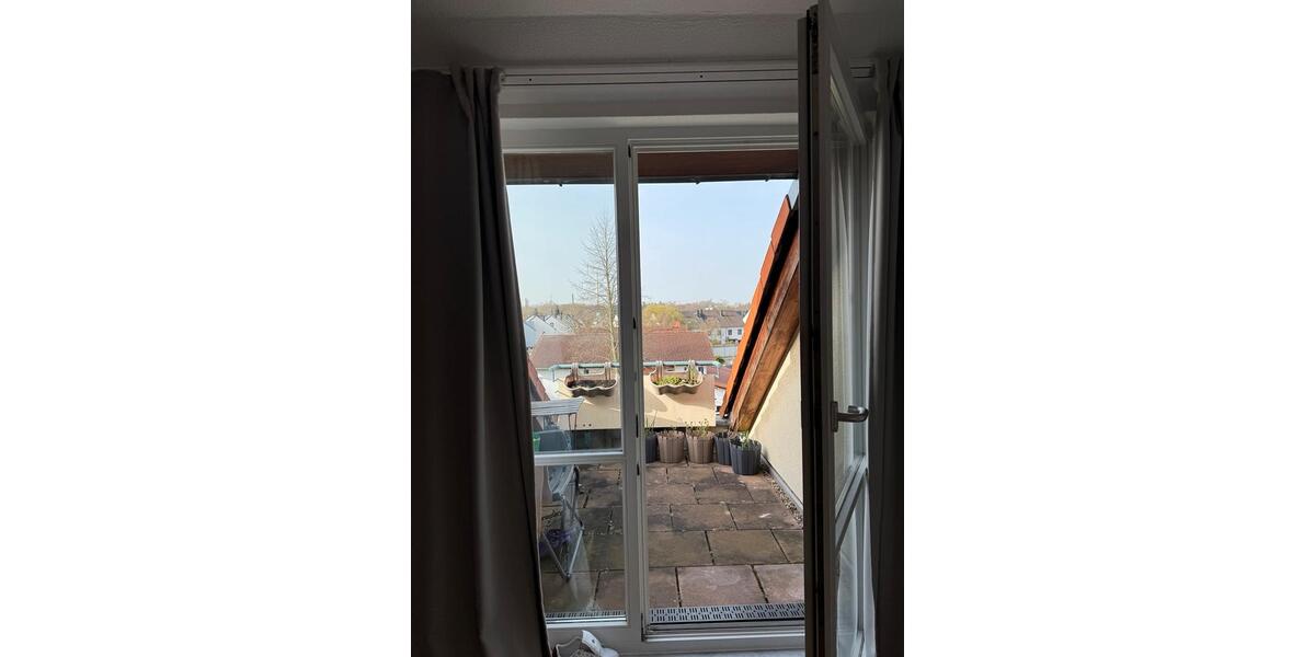 Dachgeschoßwohnung Köln Rodenkirchen - 1 Zimmer, 30 m&sup2;, 750&euro; | Angebot:25420328