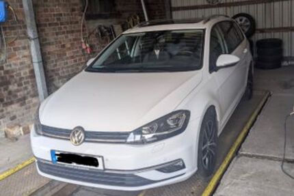 VW Golf 146.000 km 12.600 &euro; Braunschweig 38102