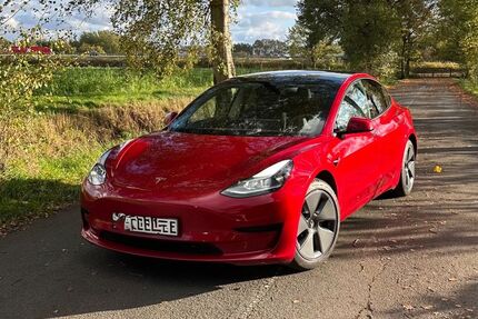 Tesla Model 3 115.000 km 21.000 € Schlangen 33189