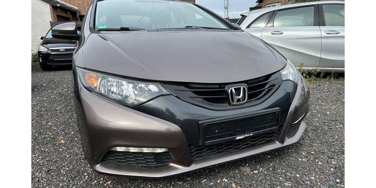 Honda Civic 102.000 km 6.955 &euro; Bergheim-Niederaußem 50129