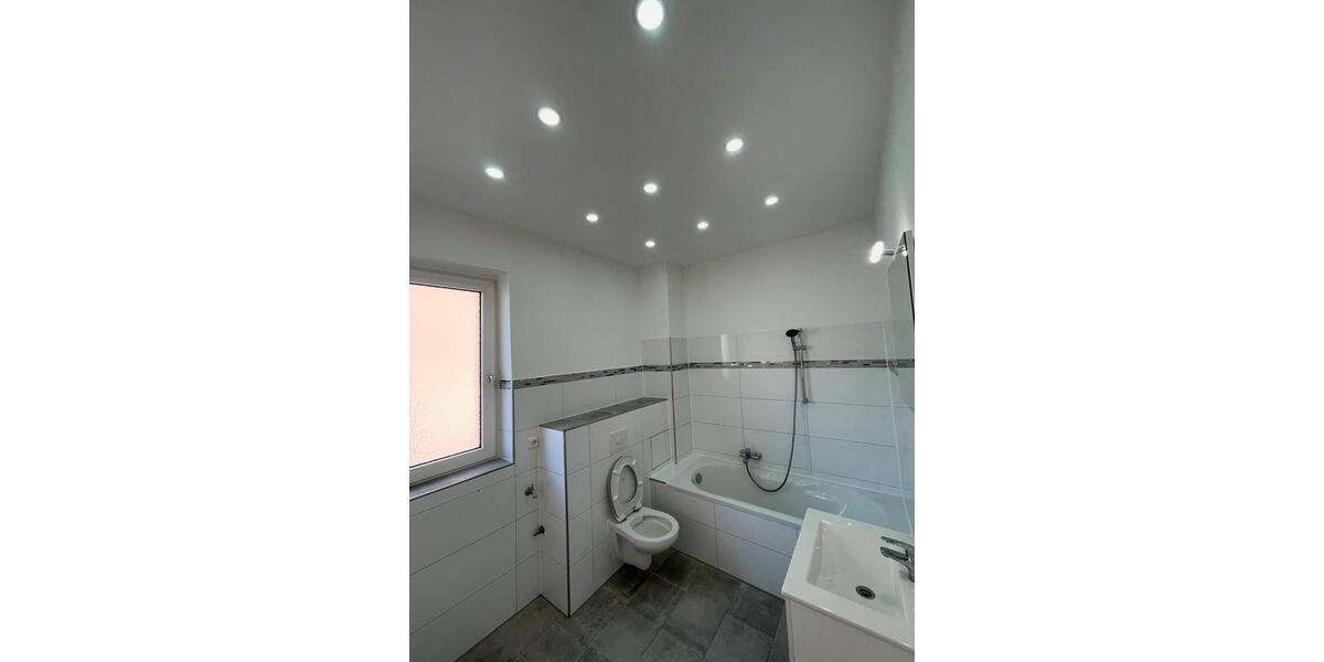 Erdgeschoßwohnung Bad Bramstedt - 3 Zimmer, 74 m&sup2;, 1.300&euro; | Angebot:26089270