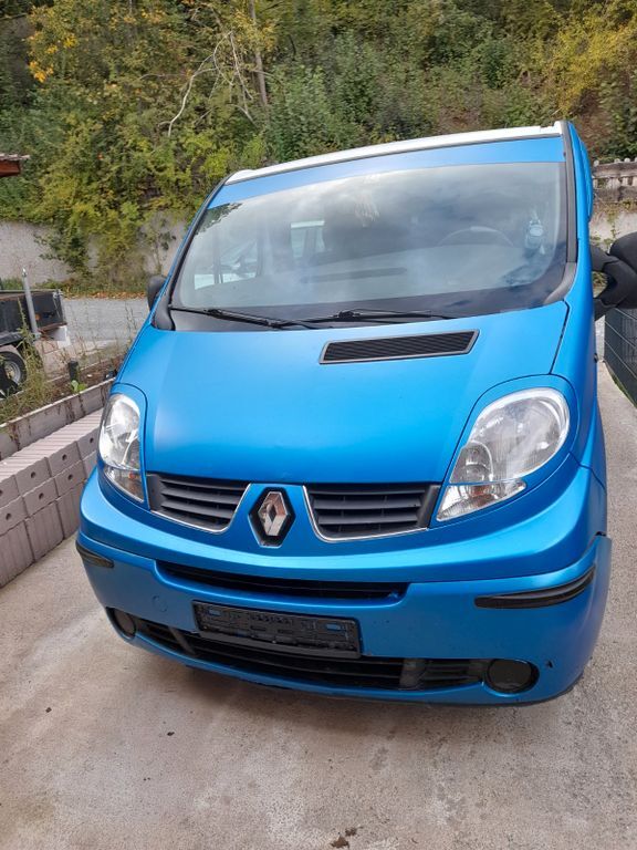 Renault Trafic 303.000 km 5.000 € Weismain 96260