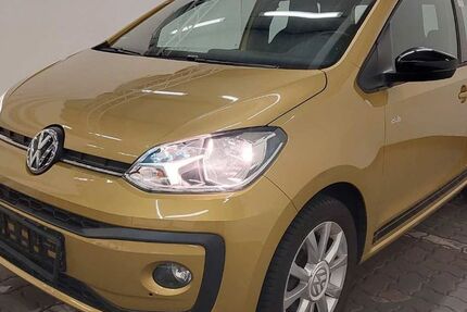 VW up! 27.400 km 9.490 &euro; Husum 25813
